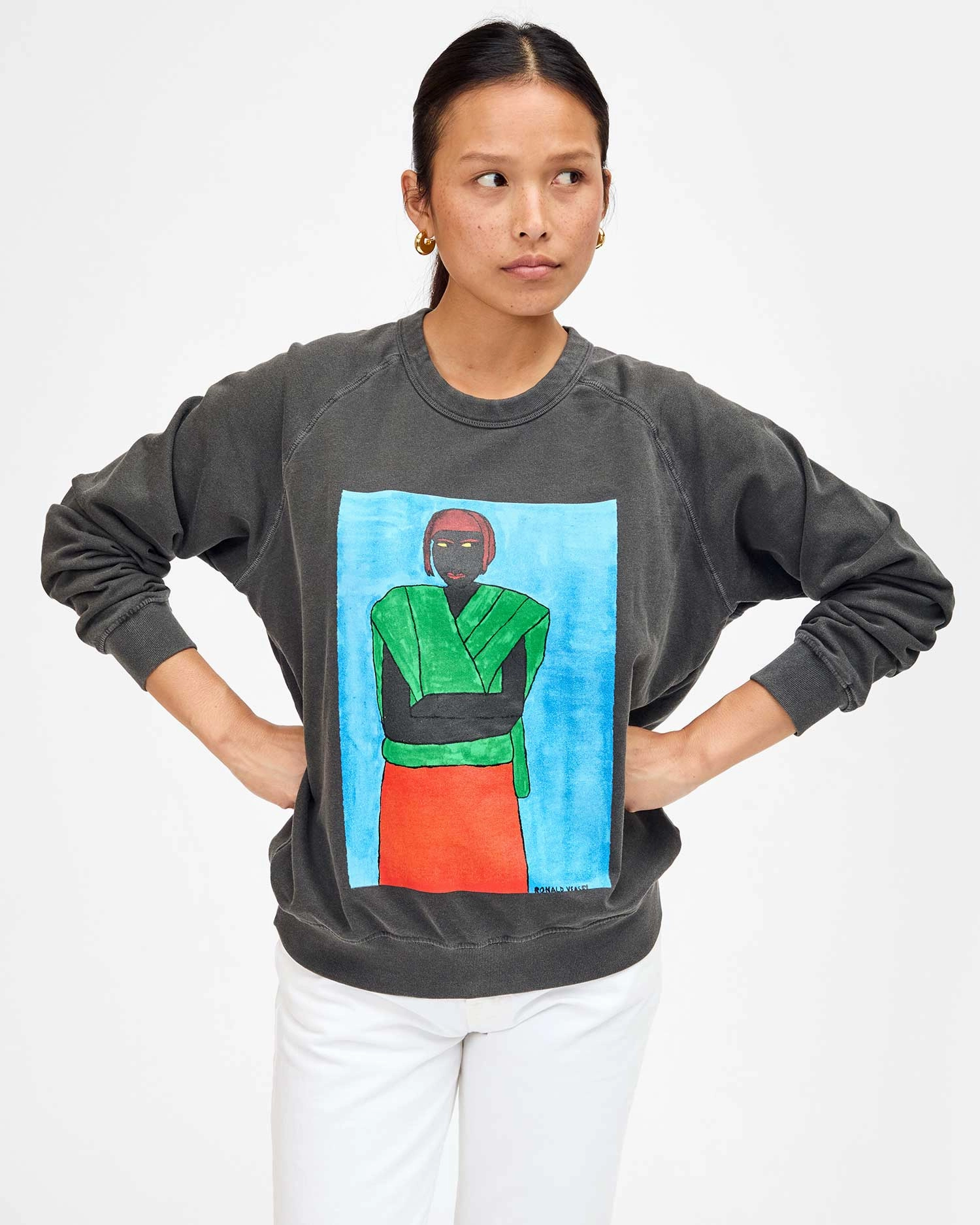 Sweatshirt